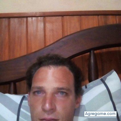 Volvos chico soltero en Esperanza