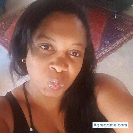 Yami1 chica soltera en Lo Barnechea