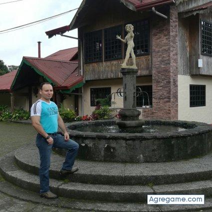 EduBaeza chico soltero en Curridabat