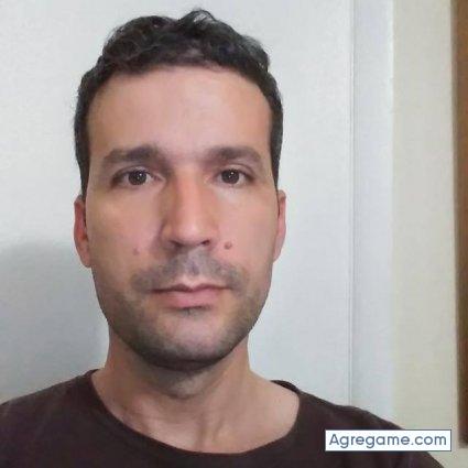 Brisafuerte chico soltero en Santo Domingo