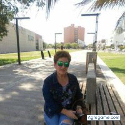 anaandias chica soltera en Cipolletti