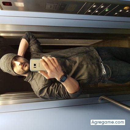 Cachondoibz chico soltero en Salteras