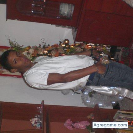 luigui77 chico soltero en Acarigua