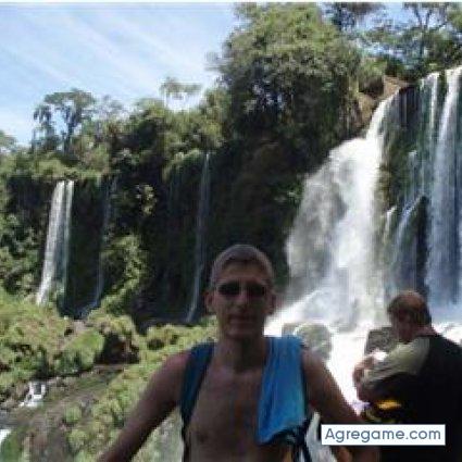 meroveo chico soltero en Castejon De Sos