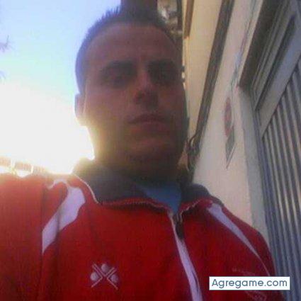 turutero chico soltero en Almería