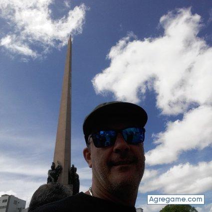 Solocerrito chico soltero en Buceo