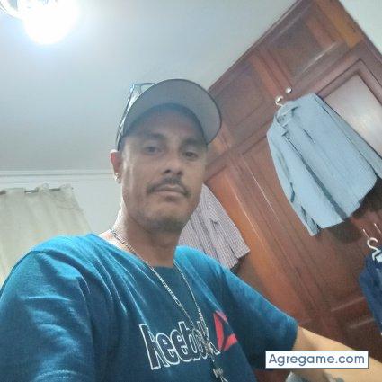 Freddy2206 chico soltero en Santo Domingo Este