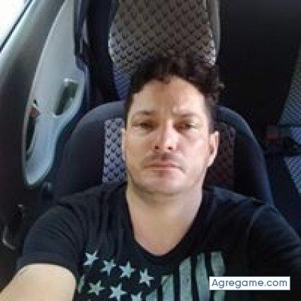 libardomoya chico soltero en Puerto Colombia