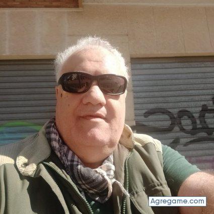 membrete chico soltero en 