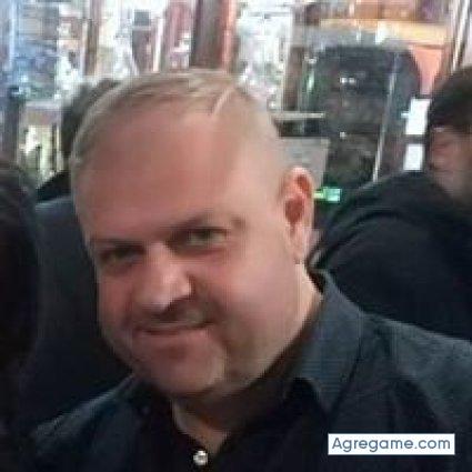 albertosoto9735 chico soltero en Baiona