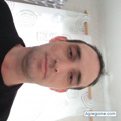 logamer chico separado en San Pedro Gernika-lumo