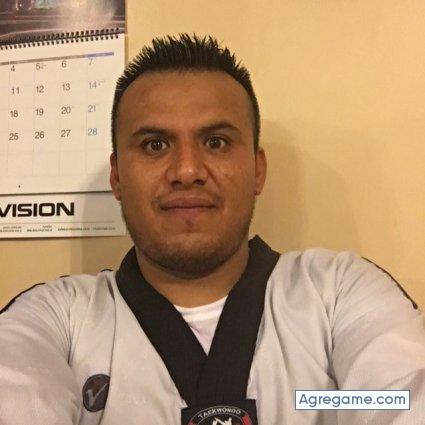 pules chico soltero en Omaha