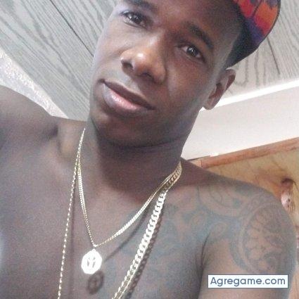 recioasta chico soltero en Douglas