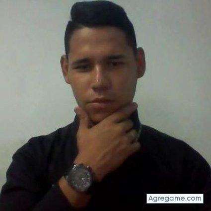 fernandogarcia2274 chico soltero en Porlamar