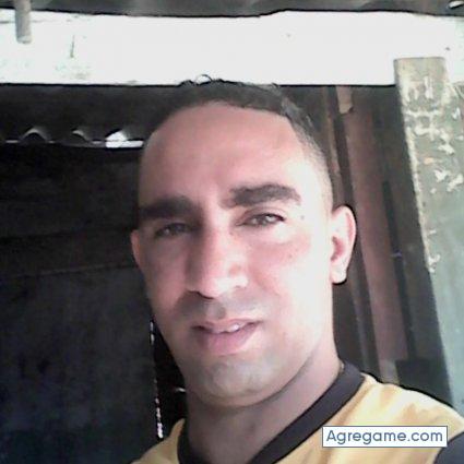 TinoRex chico soltero en Aguada De Pasajeros