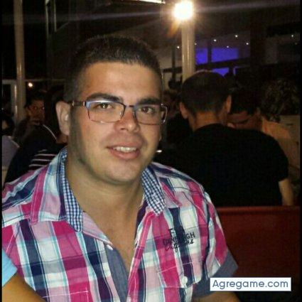 oscarqueral chico soltero en Roda De Bara