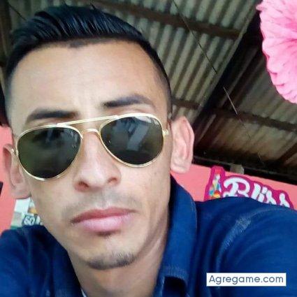 Frankk89 chico soltero en Puerto Viejo