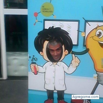 mariohernan8805 chico soltero en Nemby