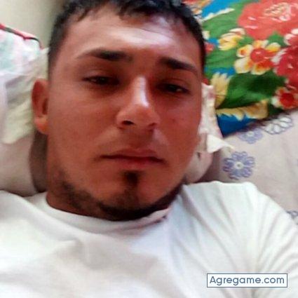 Oscarpine chico soltero en La Ceiba