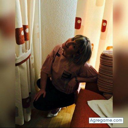 lauratoribio chica divorciada en Parla