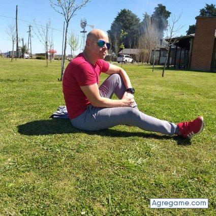 Tinchopela chico soltero en Muñiz