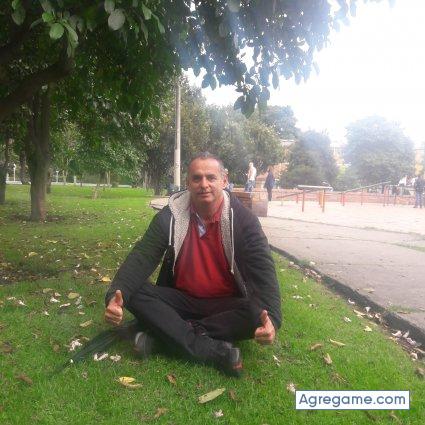 Hunaldocol chico soltero en Bogotá