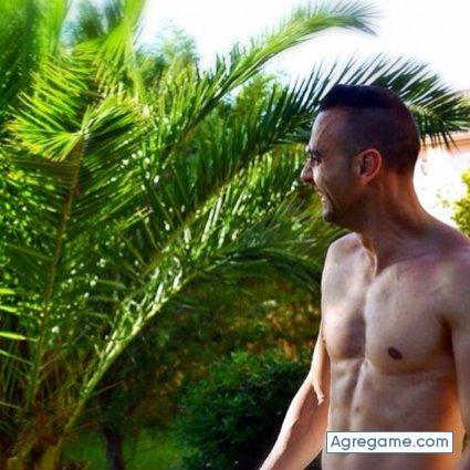 assmso chico soltero en Valdemoro