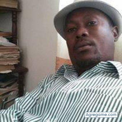 franelsaint chico soltero en 