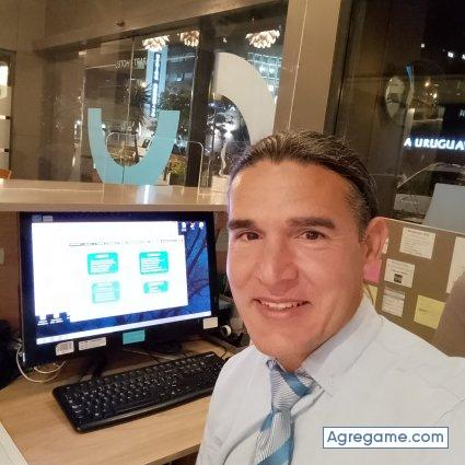 Alex080273 chico soltero en Montevideo