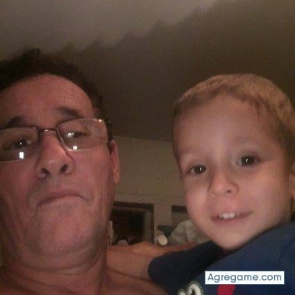 Rasaelp chico soltero en Cayo Mambí