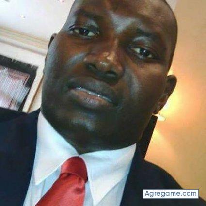 Jombo chico soltero en Port De Soller