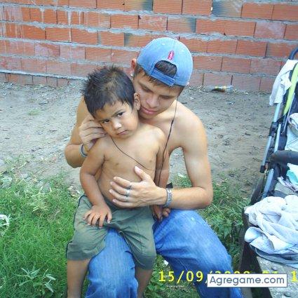 nico10 chico soltero en Longchamps