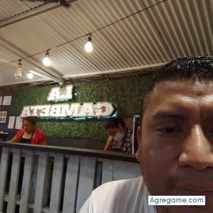 Cesarjmc chico soltero en Boca Del Monte Villa Canales