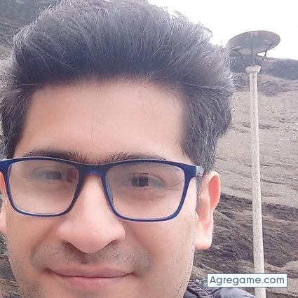 Charles870603 chico separado en Chorrillos