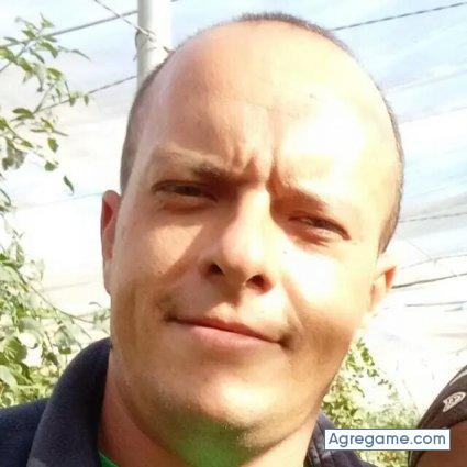 Francalentitoperro chico soltero en San Isidro De Nijar