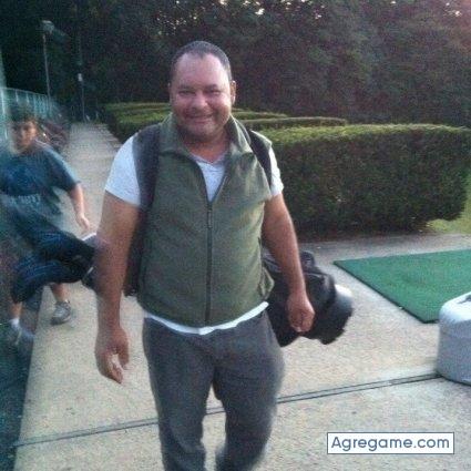 victor6800 chico soltero en Kingston