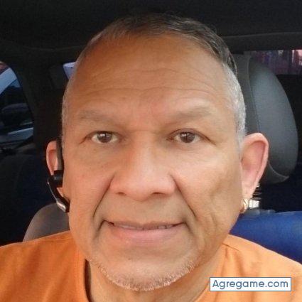 Karuzzo chico soltero en Madrid