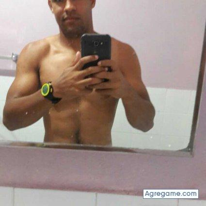 Aroldi chico soltero en 