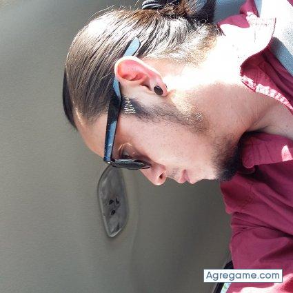 john96_g chico soltero en Bloomfield