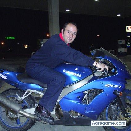 brifido chico soltero en Caraquiz