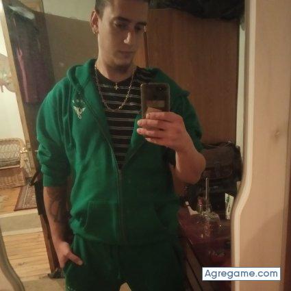 Naturalydirecto7 chico soltero en O Barco