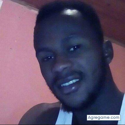 Saintedlin chico soltero en Curacaví