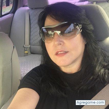 Lizmamita chica soltera en Belle Glade