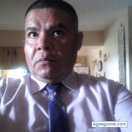 Brownpride chico soltero en Naples