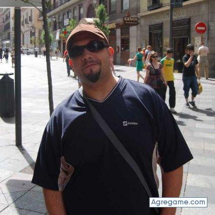 Dule chico soltero en Barcelona