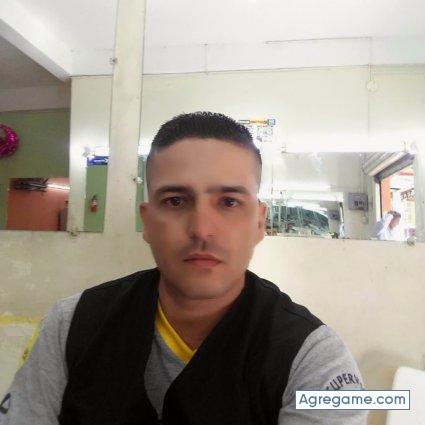 zanbranoangulo chico soltero en El Eno