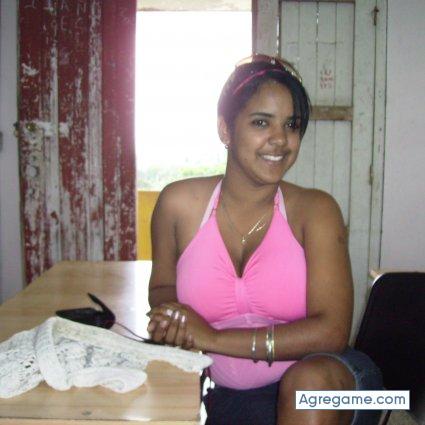 Yurismara chica soltera en Bayamo