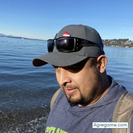 Changotuyo chico soltero en Renton
