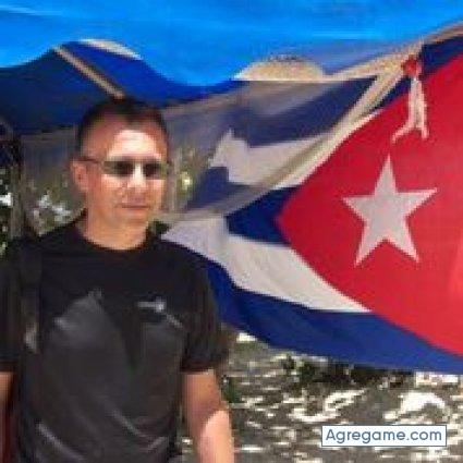 AlexTorino chico soltero en 