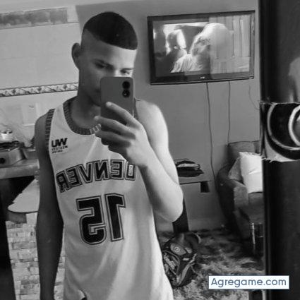 Castillajairo chico soltero en Cartagena